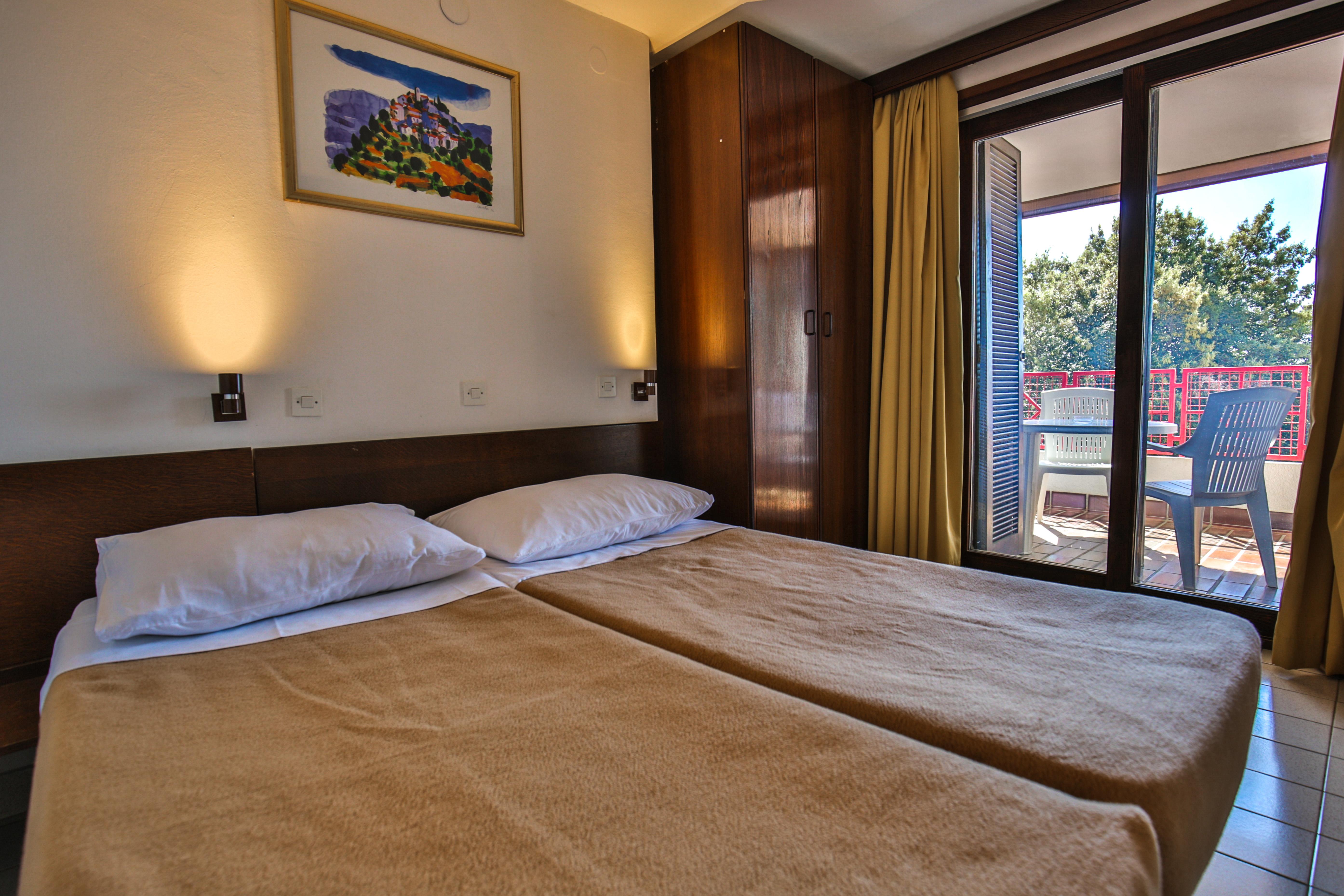 Horizont Resort Pula Exterior photo