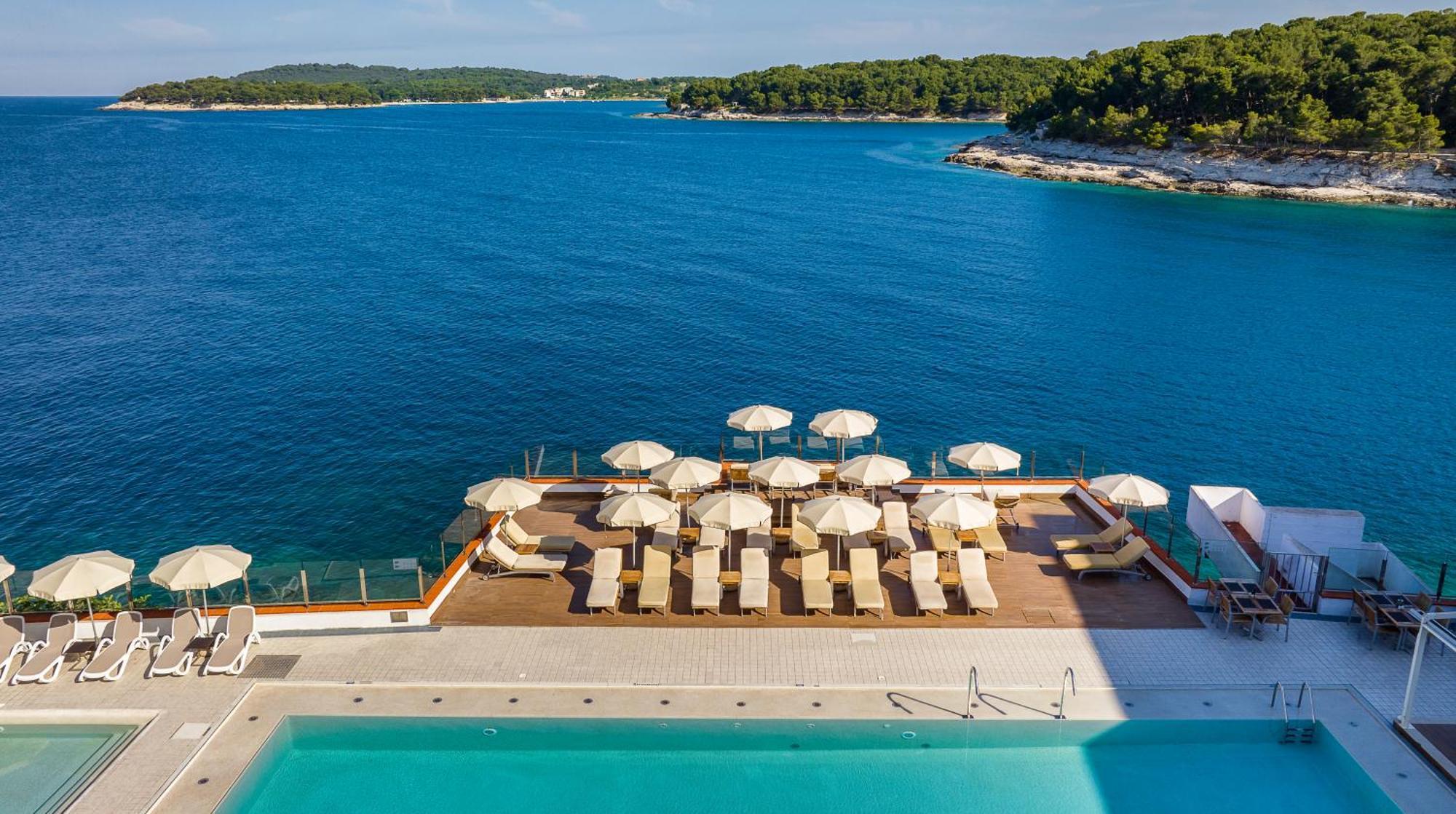 Horizont Resort Pula Exterior photo